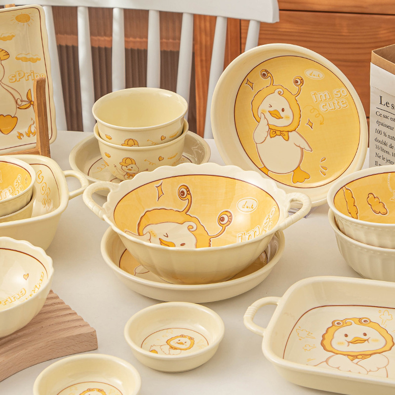 Cream style ceramic tableware set